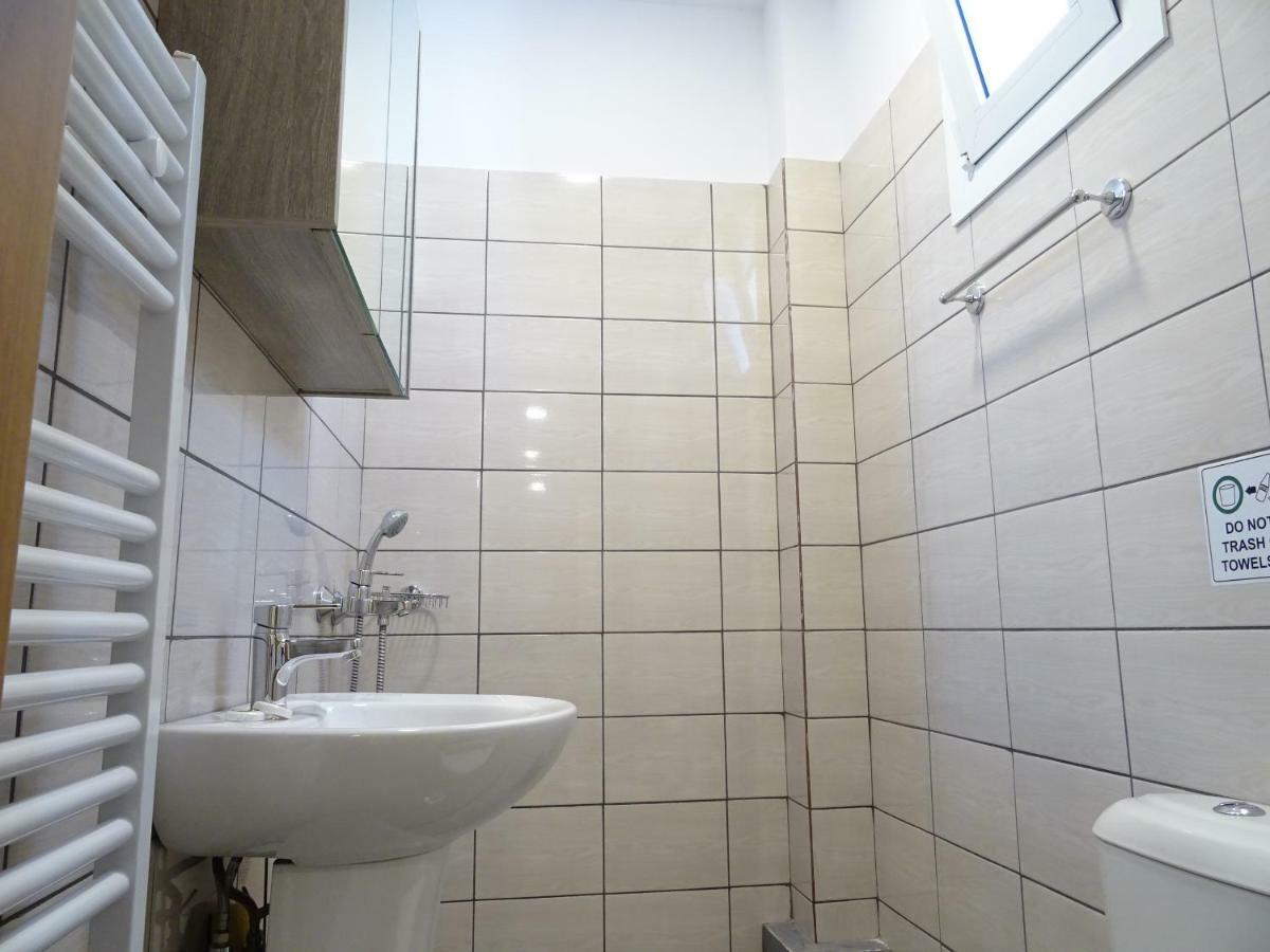 Down Town Comfort Apartment Атина Екстериор снимка