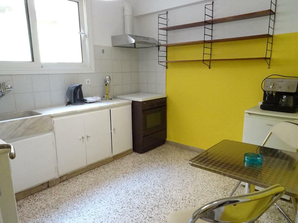 Down Town Comfort Apartment Атина Екстериор снимка